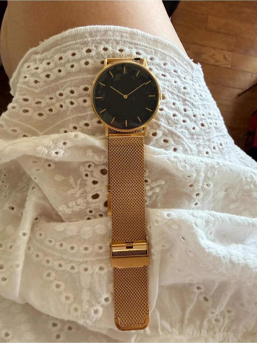 Votch Minimalist Rose Gold Mesh Watch with Black Dial